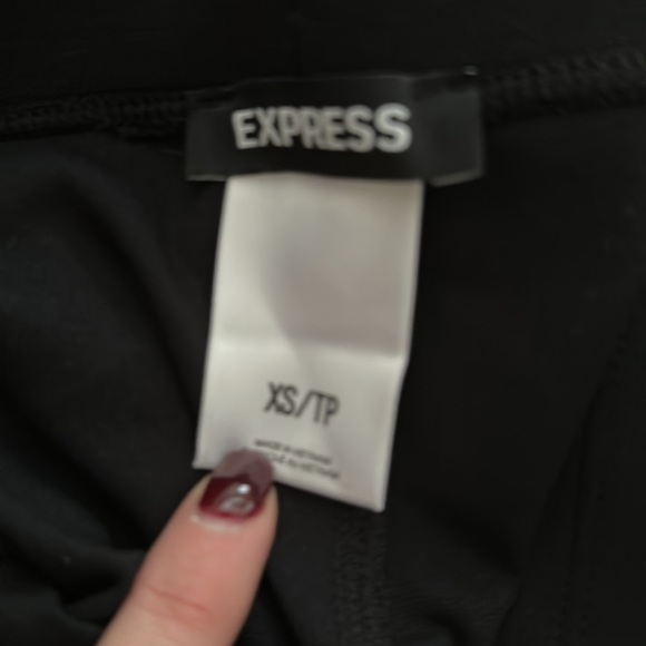 Women’s Express Leggings with Pockets Size XS - Picture 5 of 10